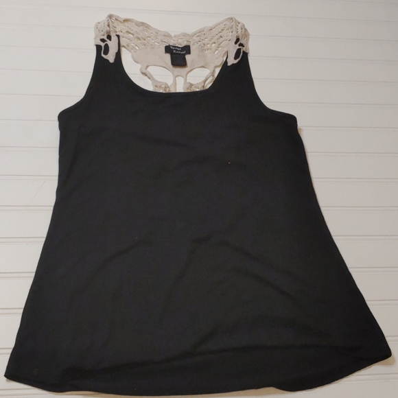 Crochet Skull tank - Picture 4 of 4